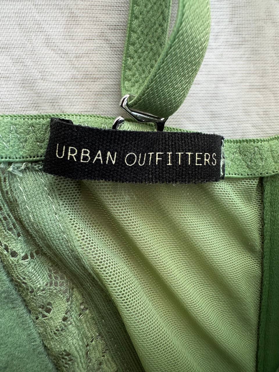 URBAN OUTFITTERS (S)