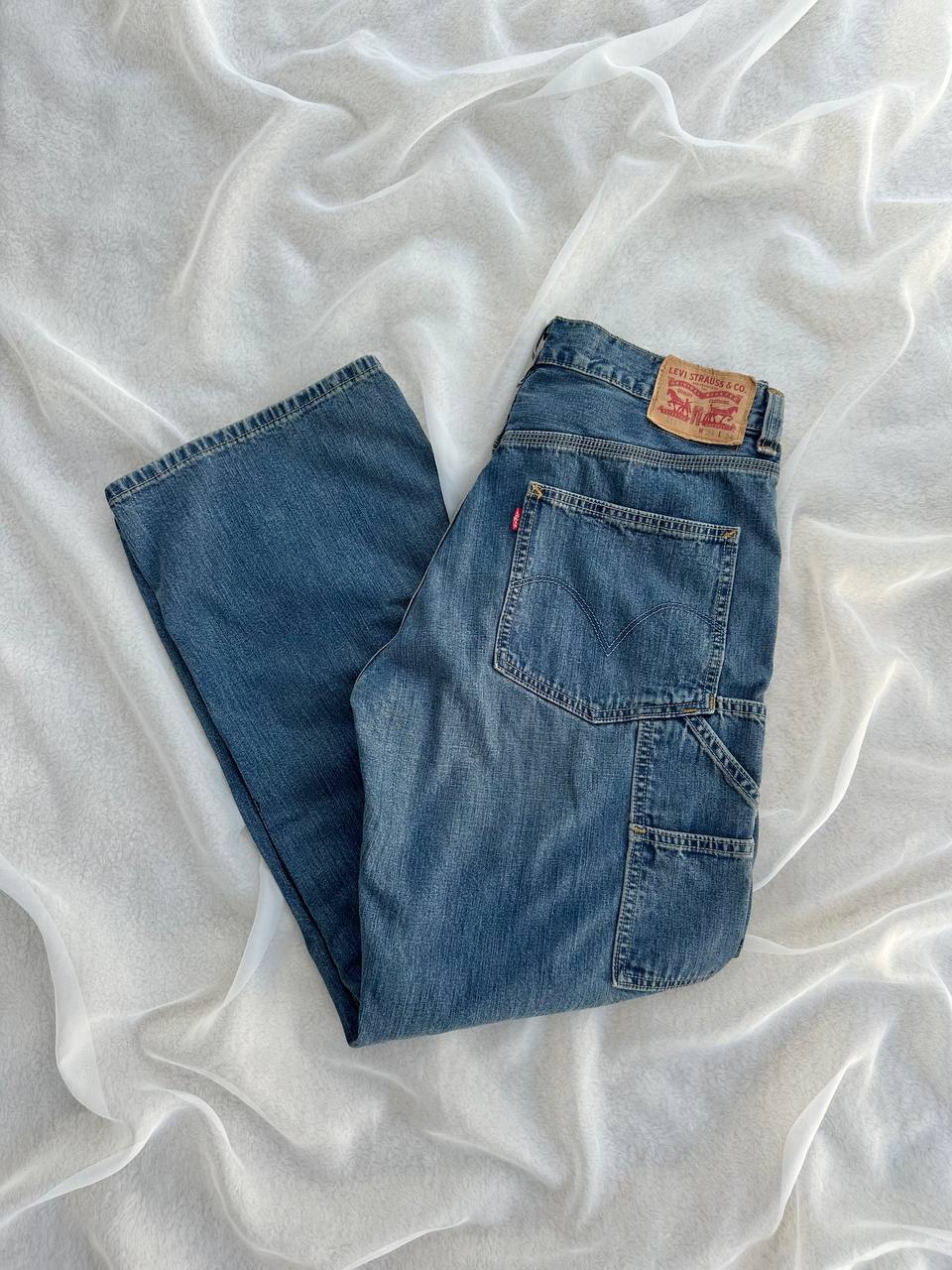 LEVI'S CARP. STRAIGHT (42)