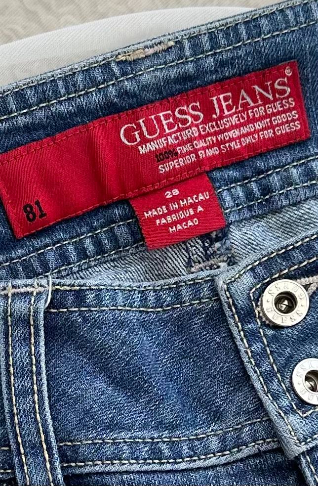 GUESS BOOT CUT (38)