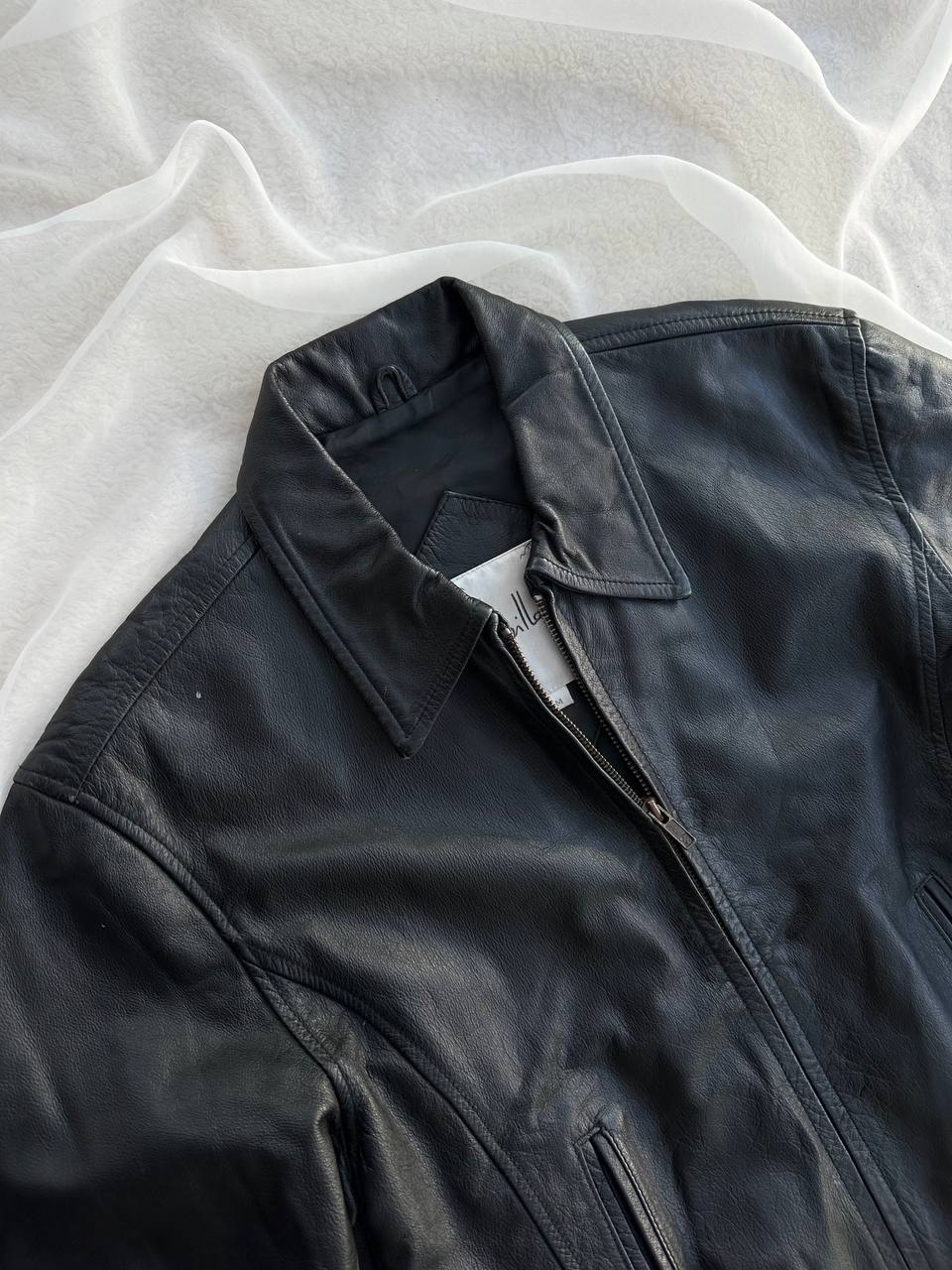 LEATHER JACKET (M)