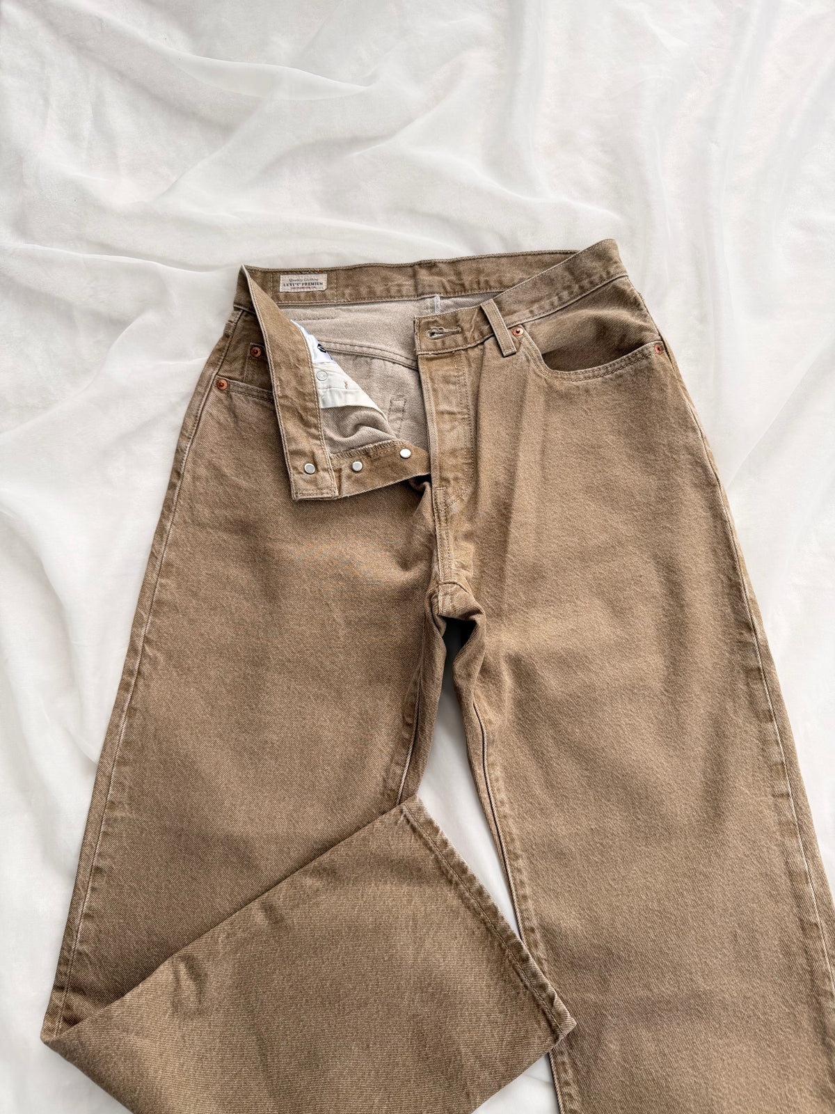 LEVI’S 501 PANTS (38)