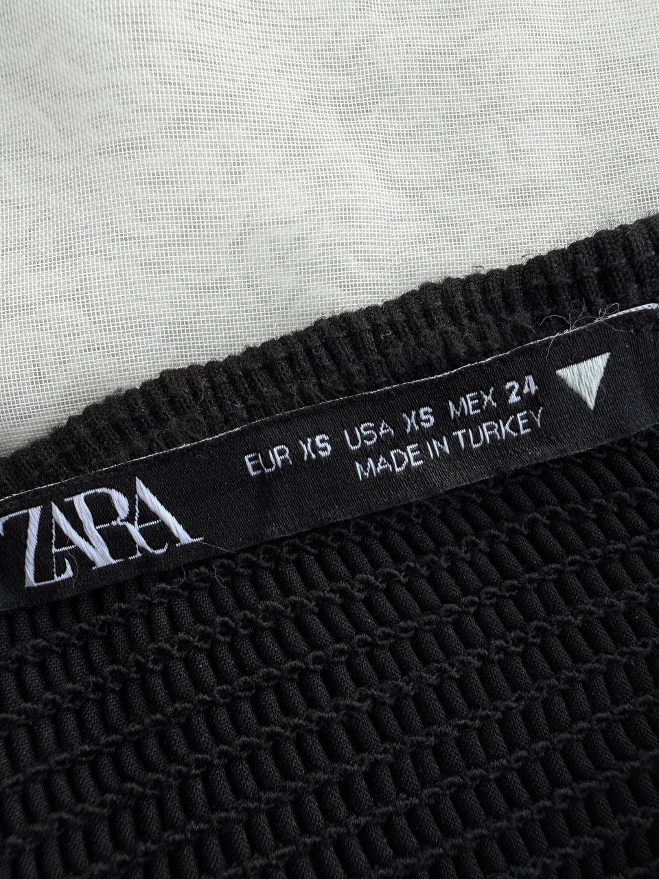 HALTER TOP ZARA (XS)