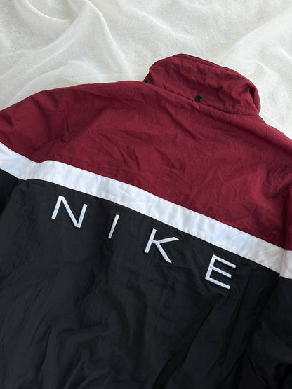 CHAQUETA NIKE (XL)