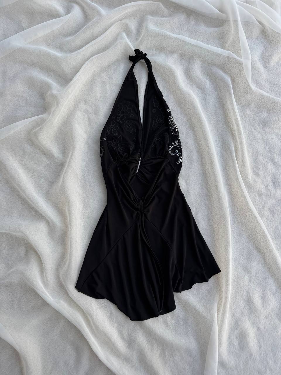 BLACK HALTER TOP (S)