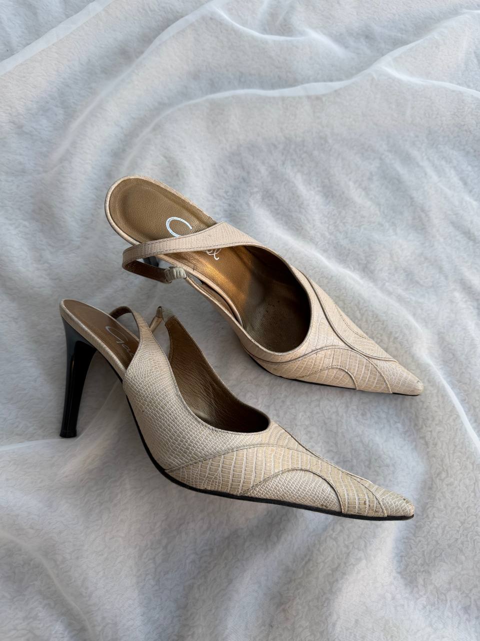 KITTEN HEELS BEIGE GACEL (35.5)