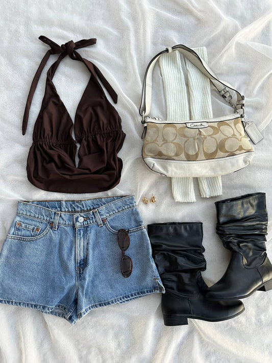LOW RISE SHORT LEVI'S (36)