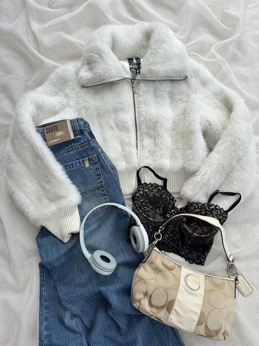 FURRY COAT WHITE (M)