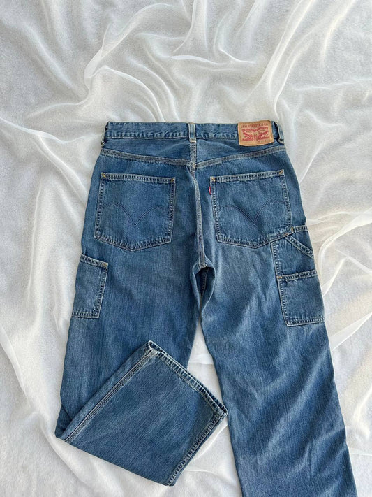 LEVI'S CARP. STRAIGHT (42)
