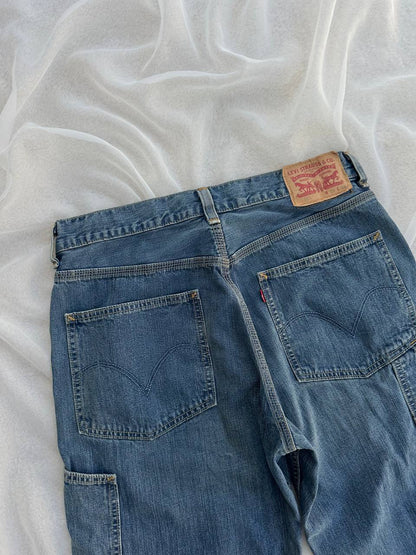 LEVI'S CARP. STRAIGHT (42)