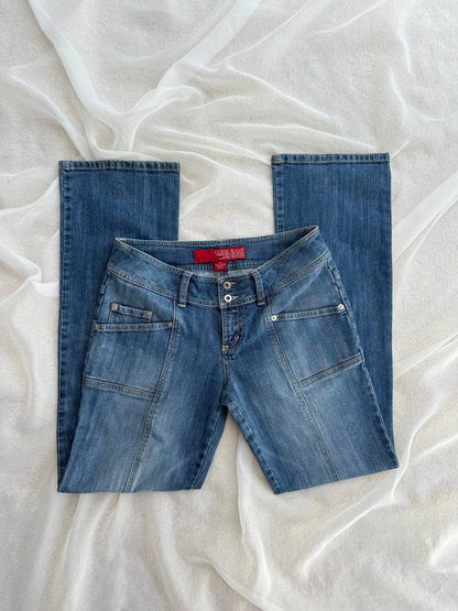 GUESS BOOT CUT (38)